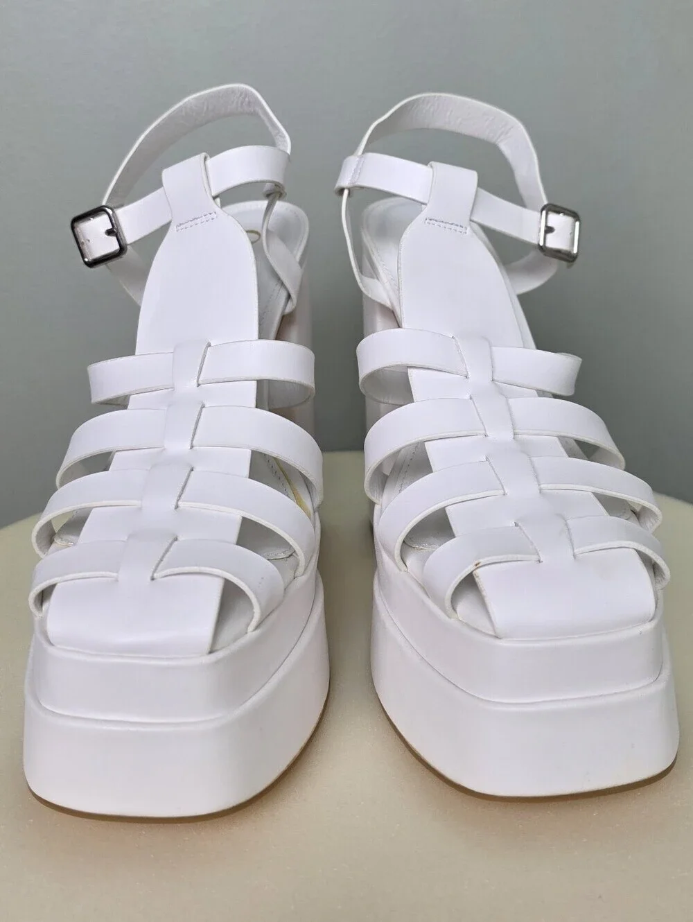 Olivia Jaymes White Cage Strappy Chunky Block Heel Platform Fisherman Sandal 7.5